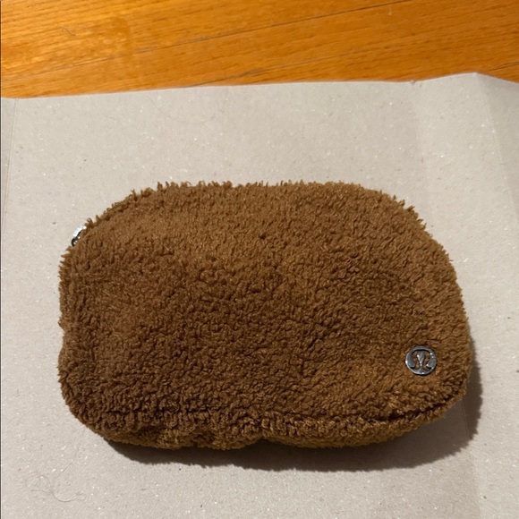 lululemon athletica Handbags - Lululemon belt bag